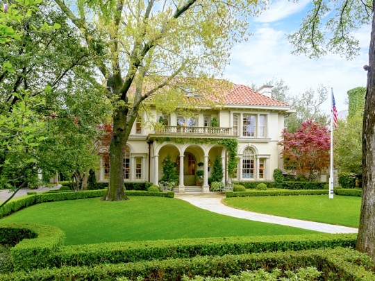 3821 Beverly Drive in Highland Park - Briggs Freeman Sotheby's luxury homes for sale in Dallas -- exterior
